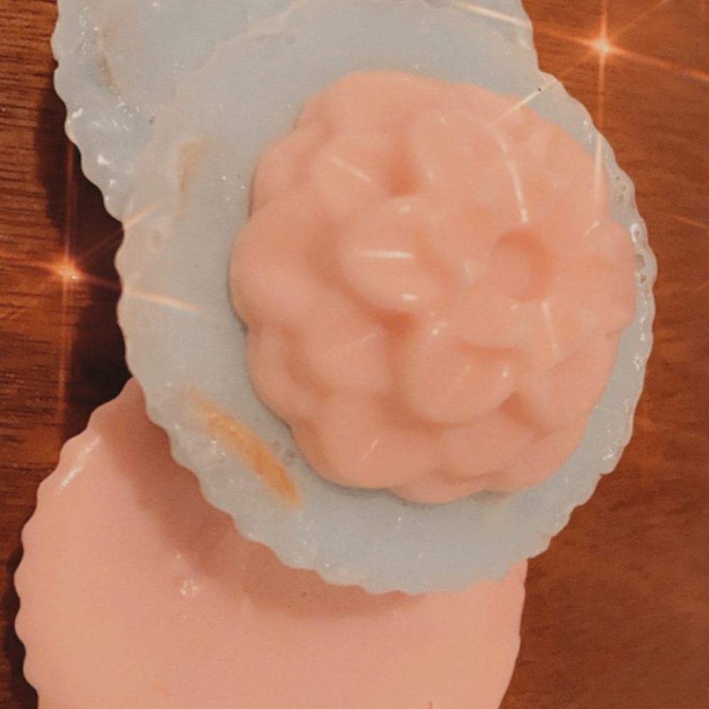 Cupcake soaps - Picture 2 of 2